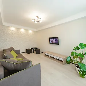 apartment-on-iordanskaya-22.hotels-of-kiev.com/